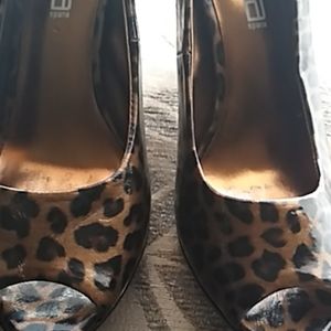Leapard Patten leather  shoe